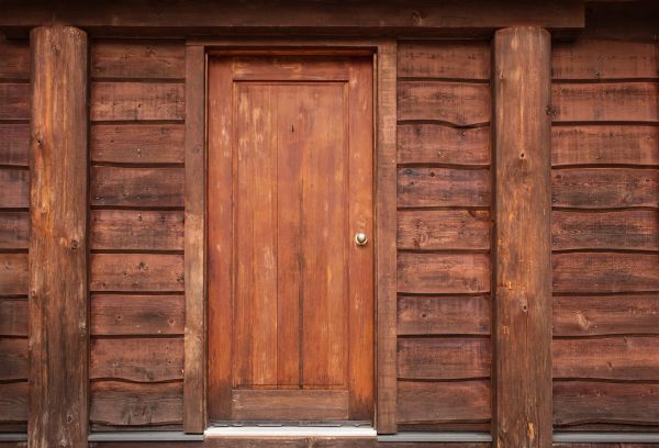 Log Cabin Siding Installation in Janesville
