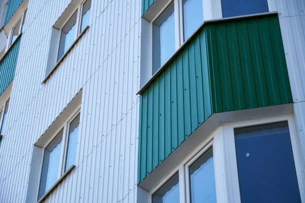 Building Siding Installation in Janesville