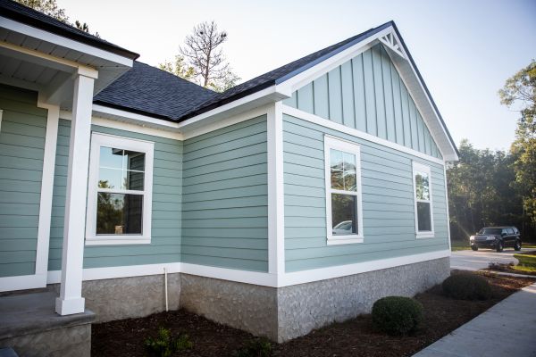 Board Siding Repair in Janesville